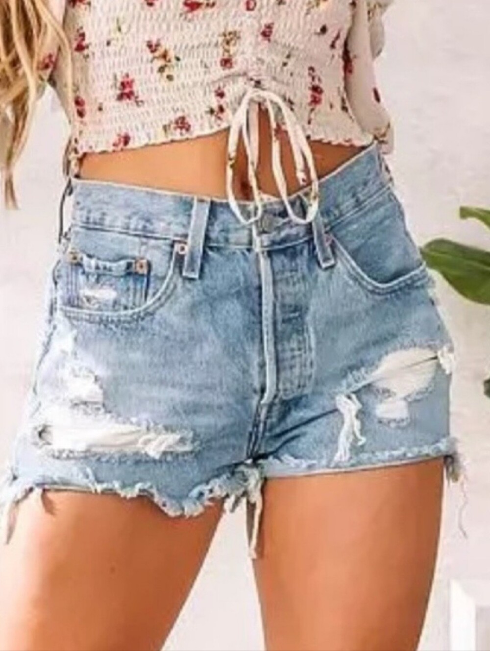 Levi's 501 Cut-Off Denim Shorts (Size 32)